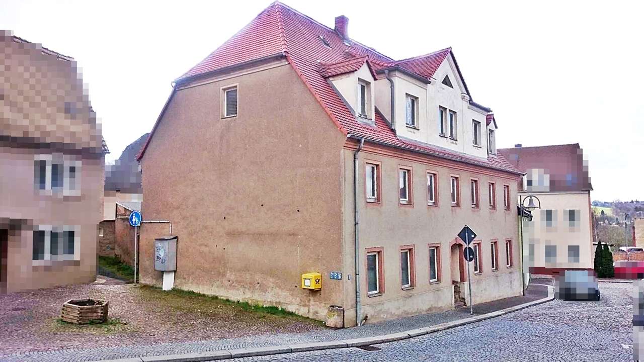 Thumbnail-Haus zum Kaufen in Roßwein 95.000,00 € 290 m²