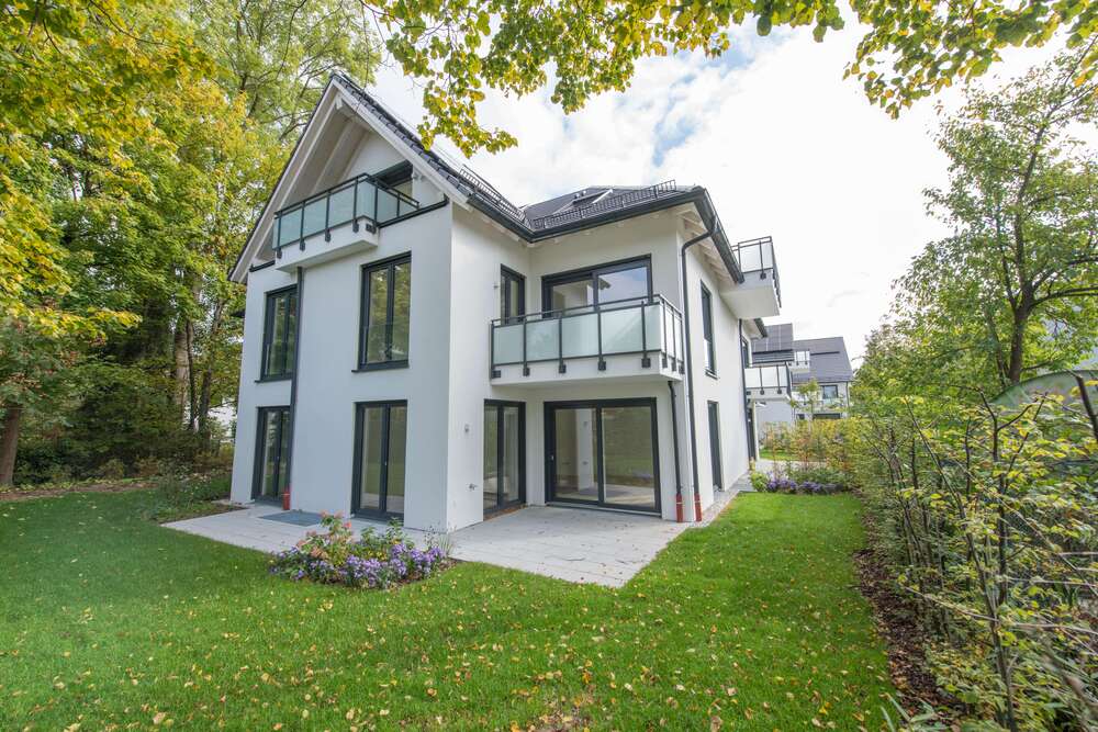 Thumbnail-Wohnung zum Mieten in München 3.000,00 € 128 m²