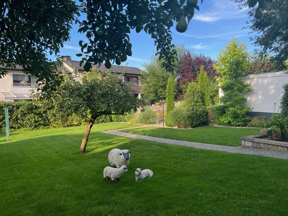 Thumbnail-Haus zum Kaufen in Bielefeld 455.000,00 € 265 m²