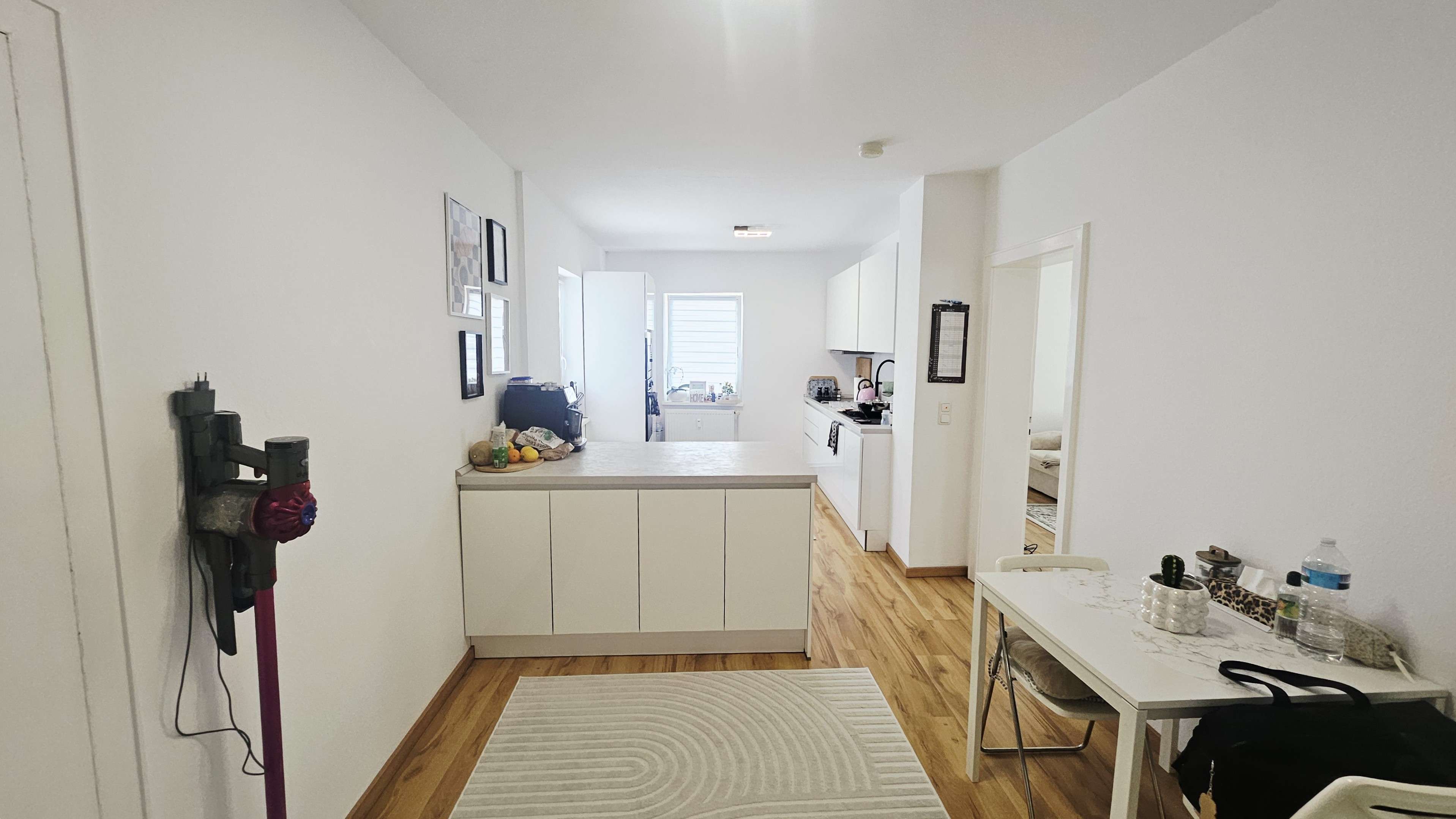 Thumbnail-Wohnung zum Mieten in Wiesbaden 1.080,00 € 98 m²