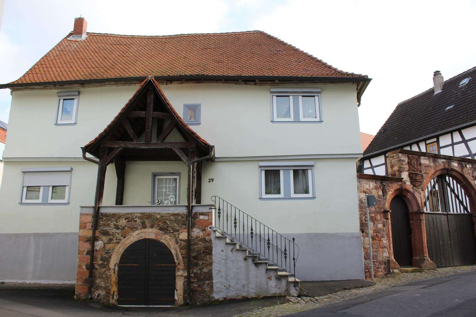 Thumbnail-Haus zum Kaufen in Alzenau 50.000,00 € 188 m²