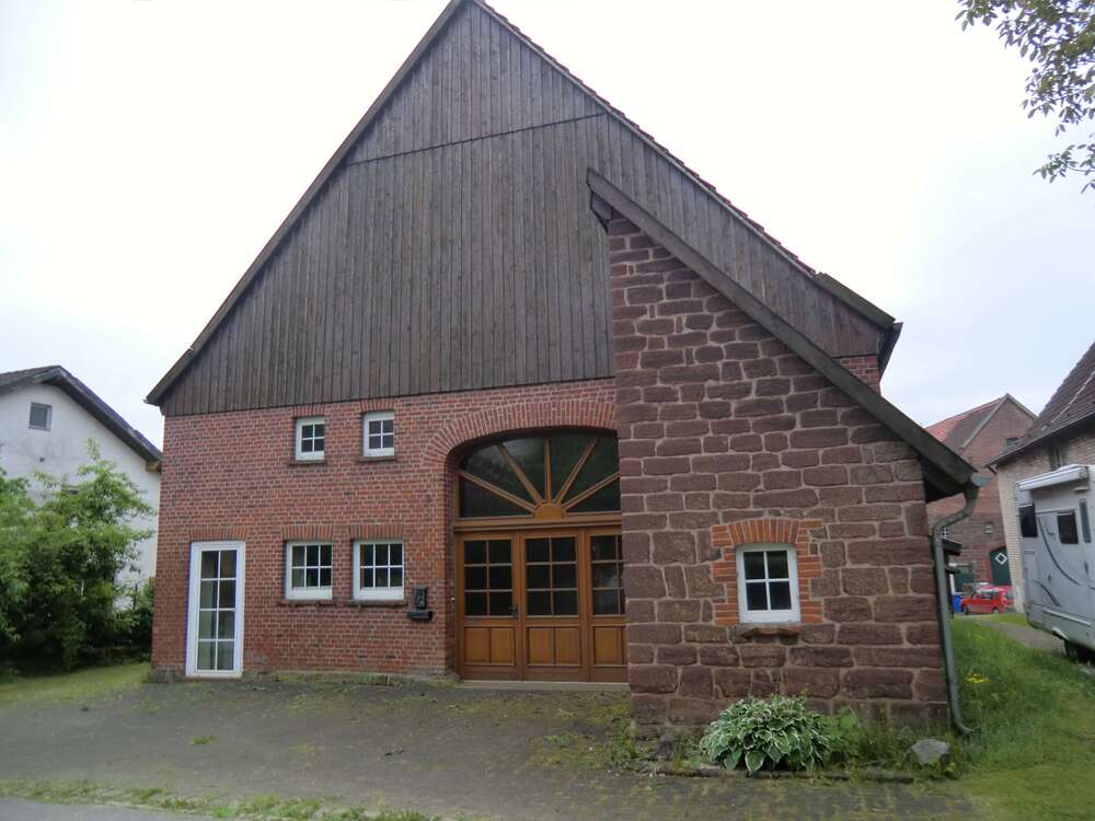 Thumbnail-Haus zum Kaufen in Lichtenau 75.000,00 € 184 m²