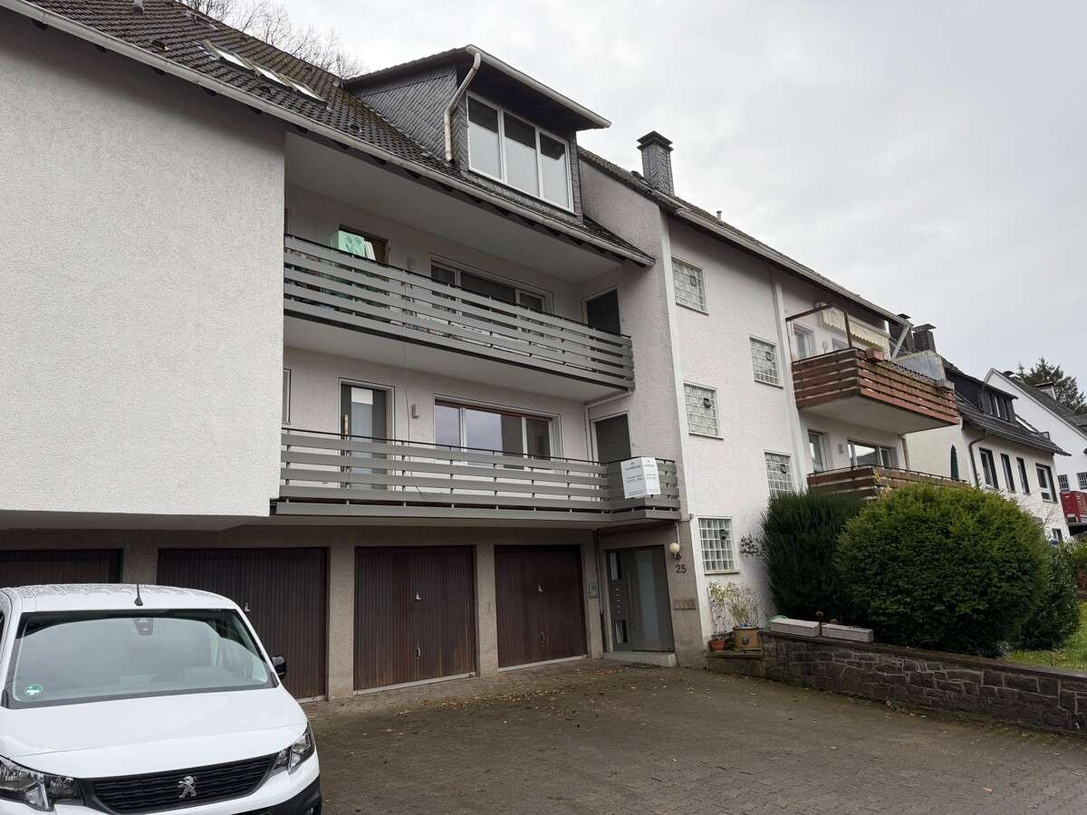 Thumbnail-Wohnung zum Mieten in Altena 1.476,00 € 164 m²