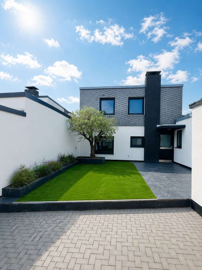 Thumbnail-Haus zum Mieten in Köln 2.700,00 € 110 m²