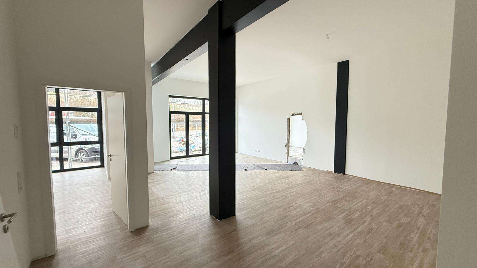 Thumbnail-Wohnung zum Mieten in Illingen 2.450,00 € 159 m²