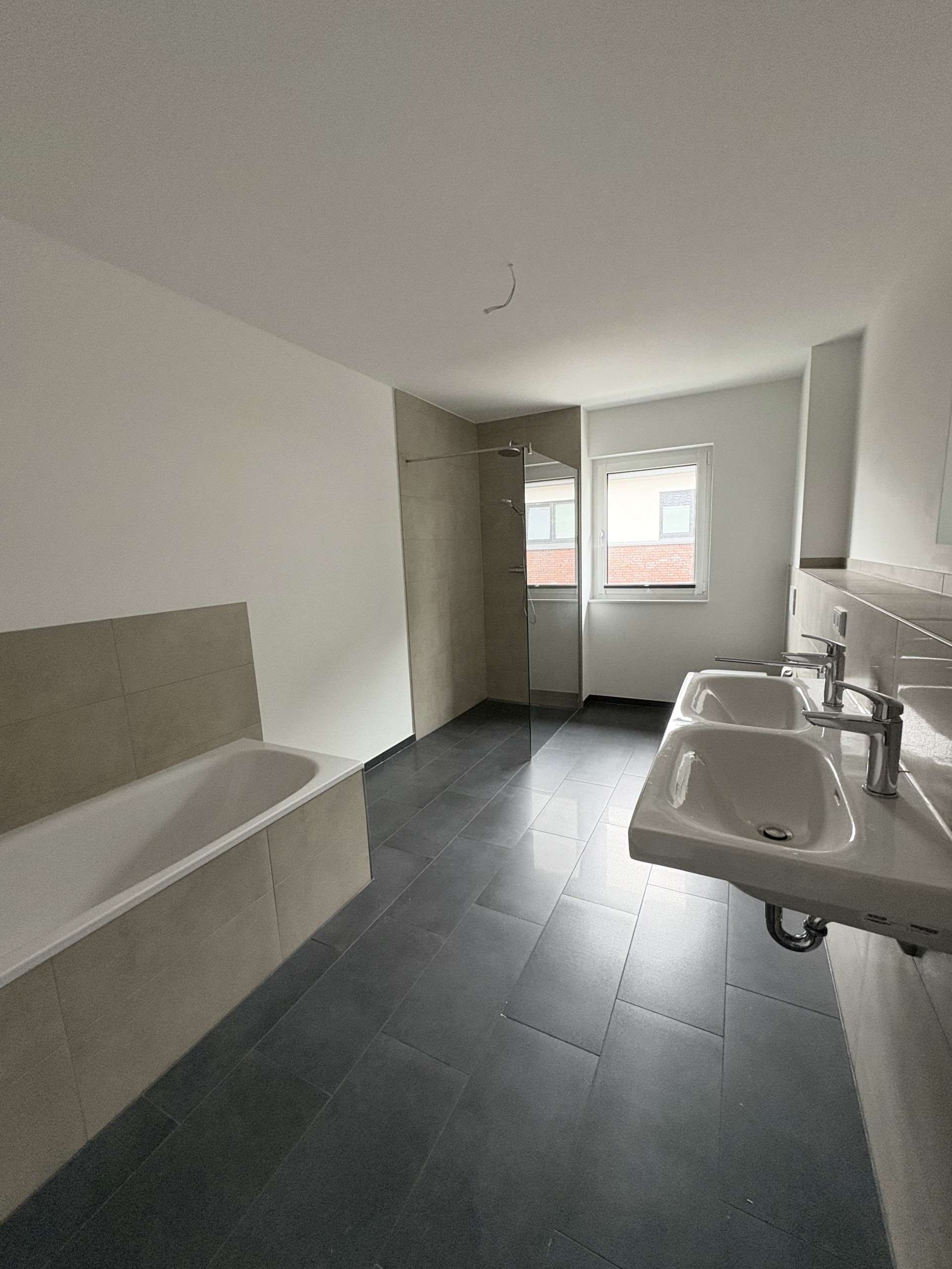 Thumbnail-Wohnung zum Mieten in Winsen 1.370,00 € 105.37 m²