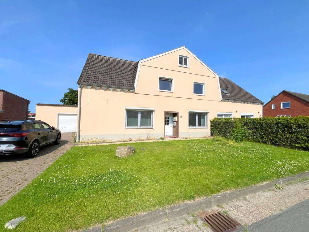 Thumbnail-Wohnung zum Kaufen in Butjadingen Stollhamm 248.000,00 € 206 m²