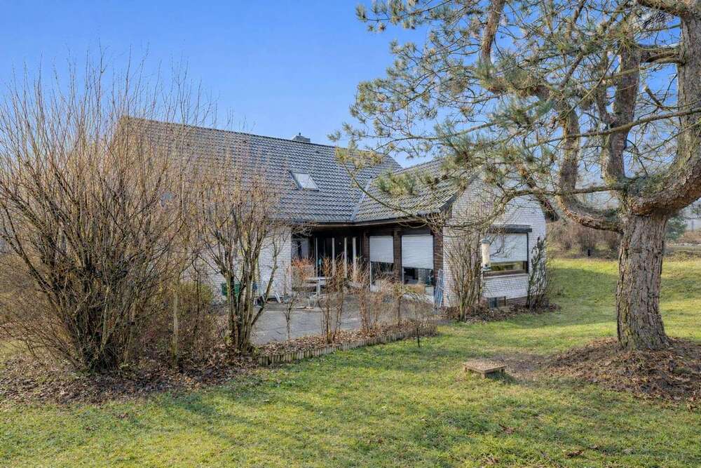 Thumbnail-Haus zum Kaufen in Diekholzen 294.000,00 € 199.29 m²