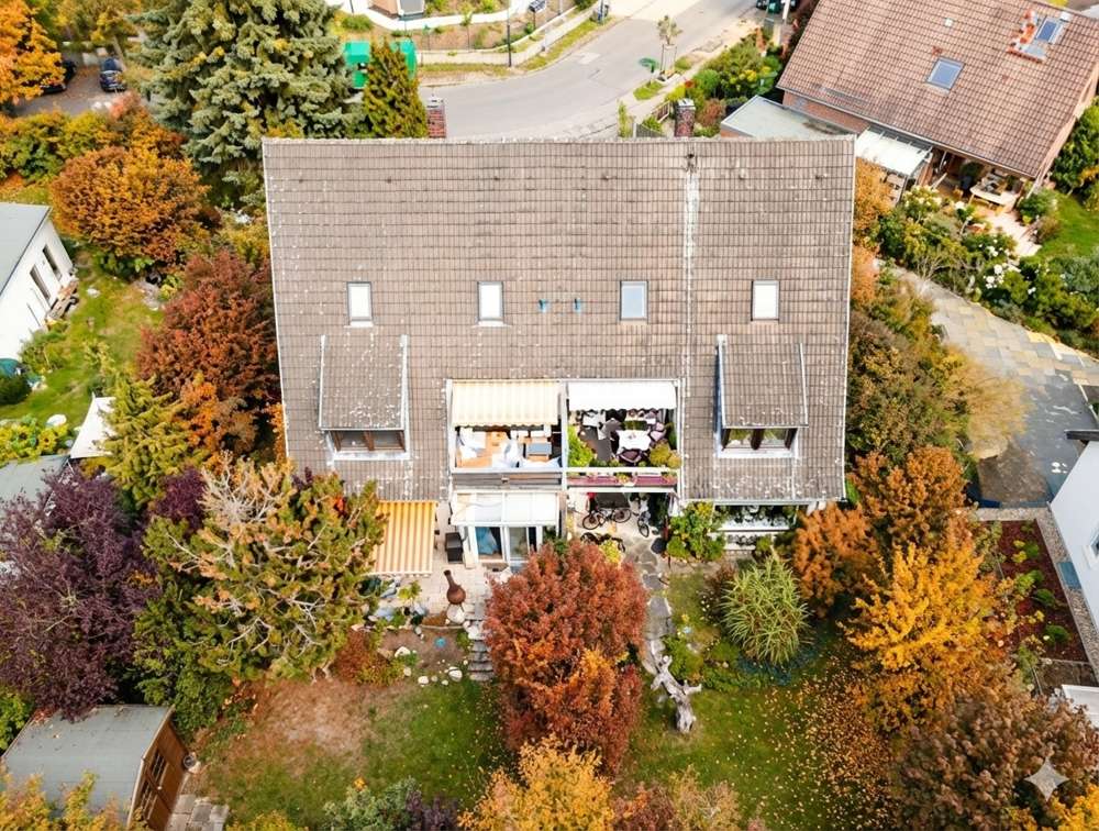 Thumbnail-Haus zum Kaufen in Berlin Zehlendorf 850.000,00 € 210 m²
