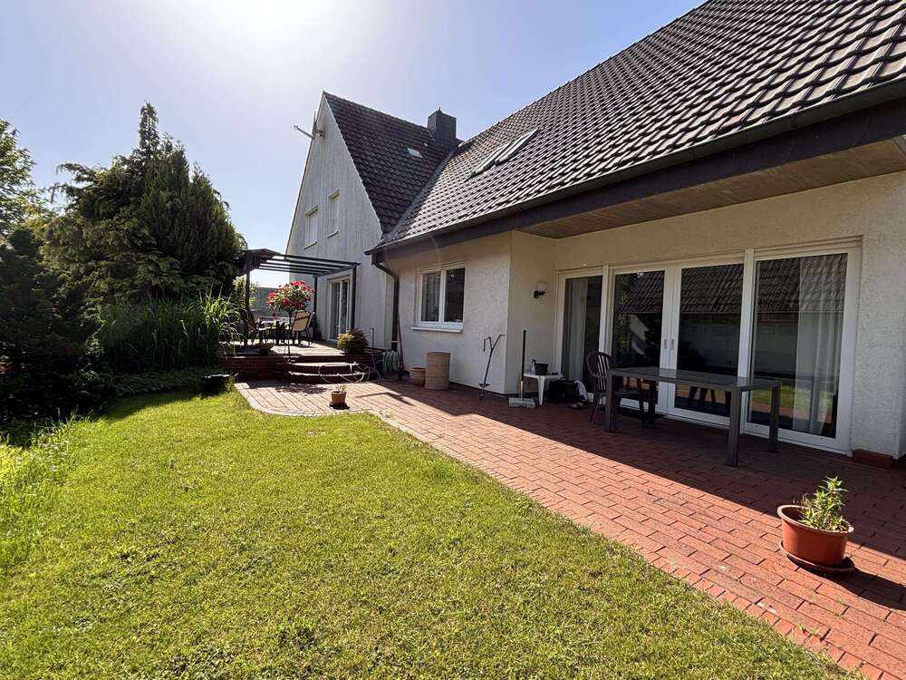Thumbnail-Haus zum Kaufen in Versmold 379.000,00 € 241.98 m²