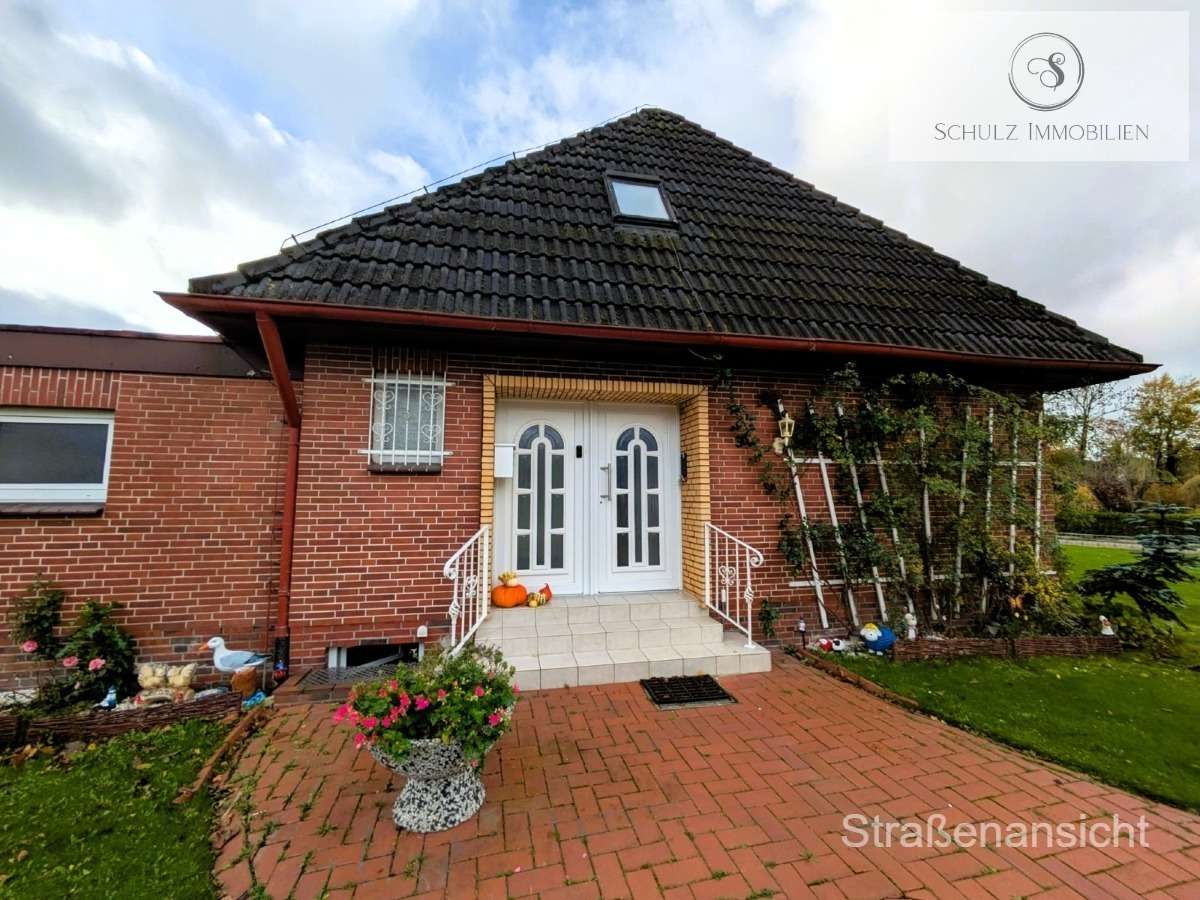 Thumbnail-Haus zum Kaufen in Sande 250.000,00 € 167 m²