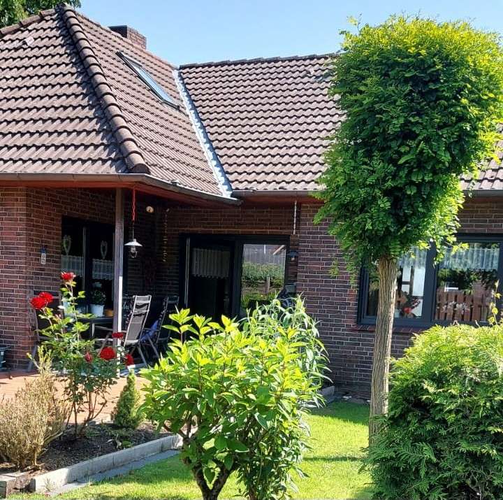 Thumbnail-Haus zum Kaufen in Friedeburg 399.000,00 € 263.17 m²