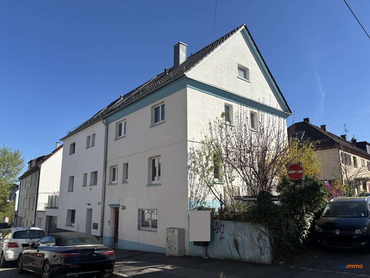 Thumbnail-Haus zum Kaufen in Stuttgart 595.000,00 € 129 m²