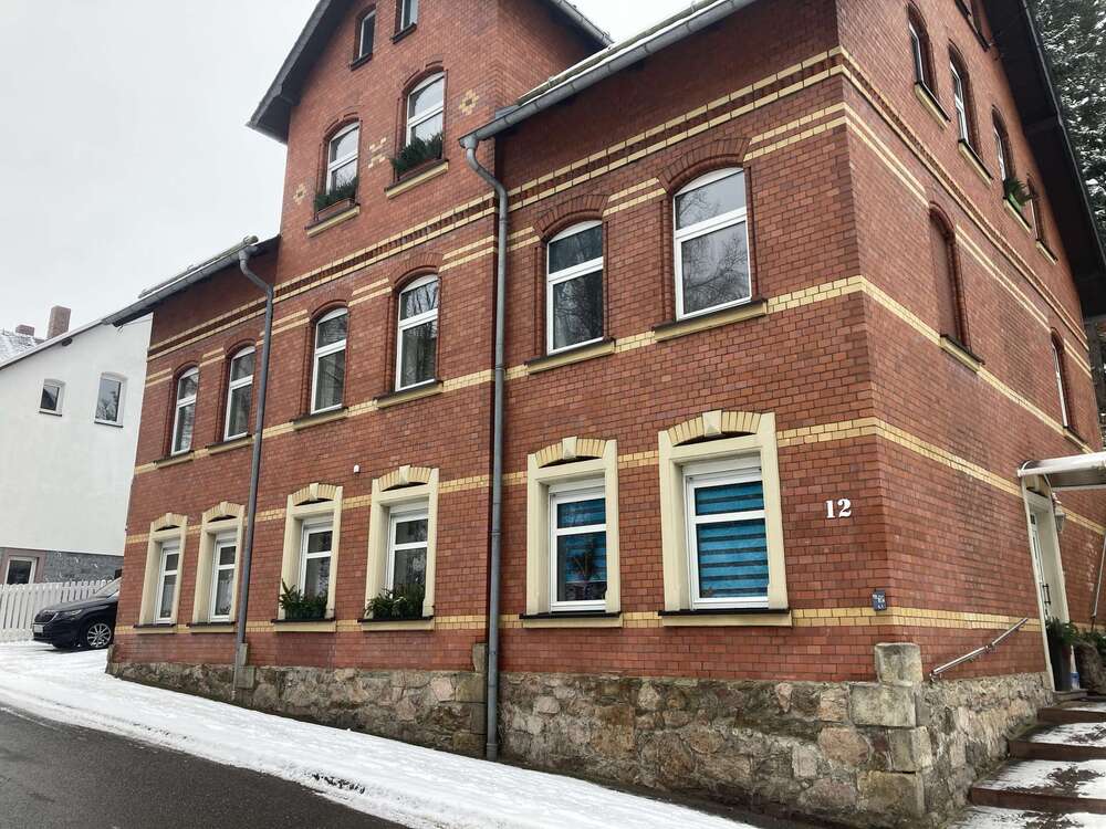 Thumbnail-Haus zum Kaufen in Wilkau-Haßlau 220.000,00 € 300 m²