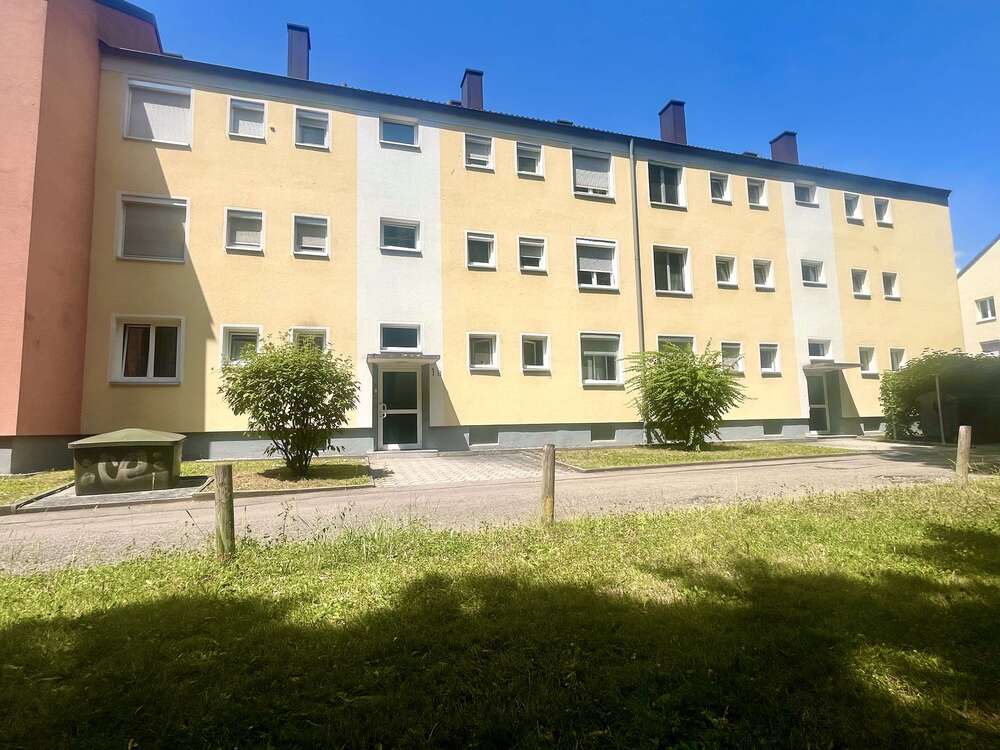 Thumbnail-Wohnung zum Kaufen in Augsburg 180.000,00 € 56 m²