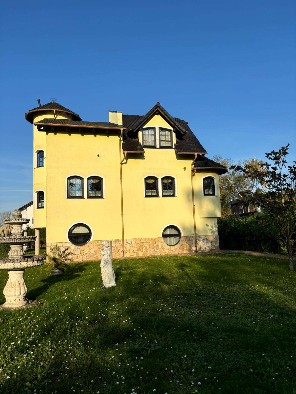 Thumbnail-Haus zum Kaufen in Eich 580.000,00 € 140 m²