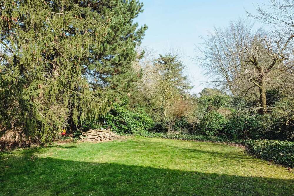 Thumbnail-Grundstück zu verkaufen in Düsseldorf 1.390.000,00 € 889 m²