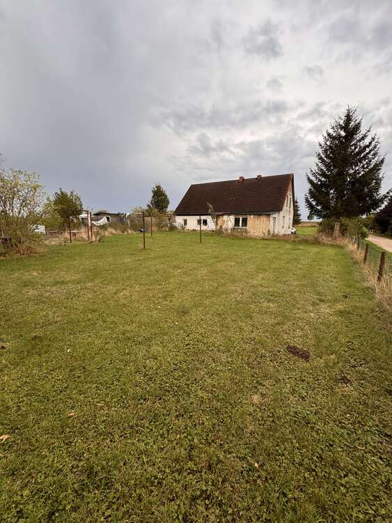 Thumbnail-Haus zum Kaufen in Lalendorf 79.000,00 € 140 m²