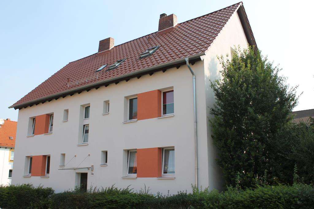 Thumbnail-Wohnung zum Mieten in Schladen 379,70 € 52.36 m²