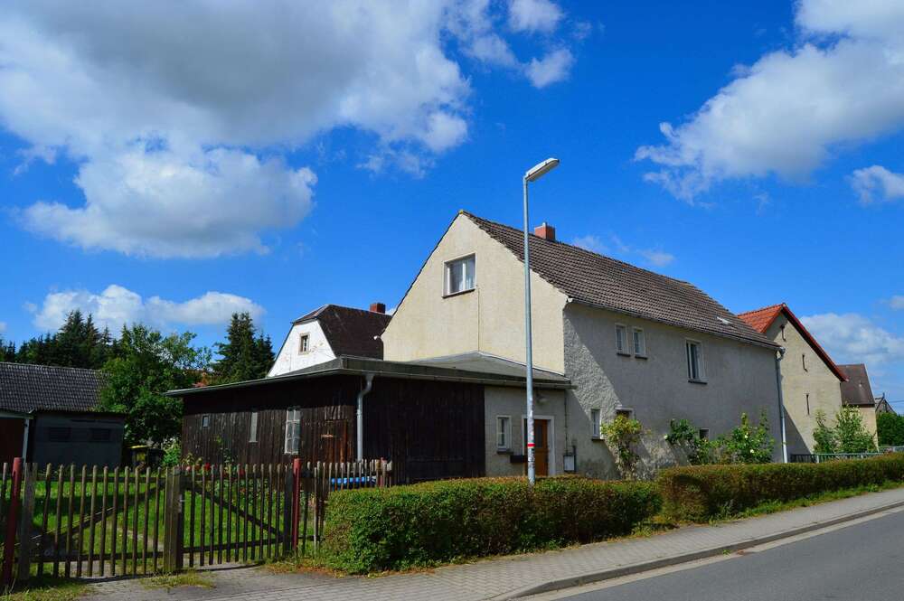 Thumbnail-Haus zum Kaufen in Frohburg 39.000,00 € 90 m²