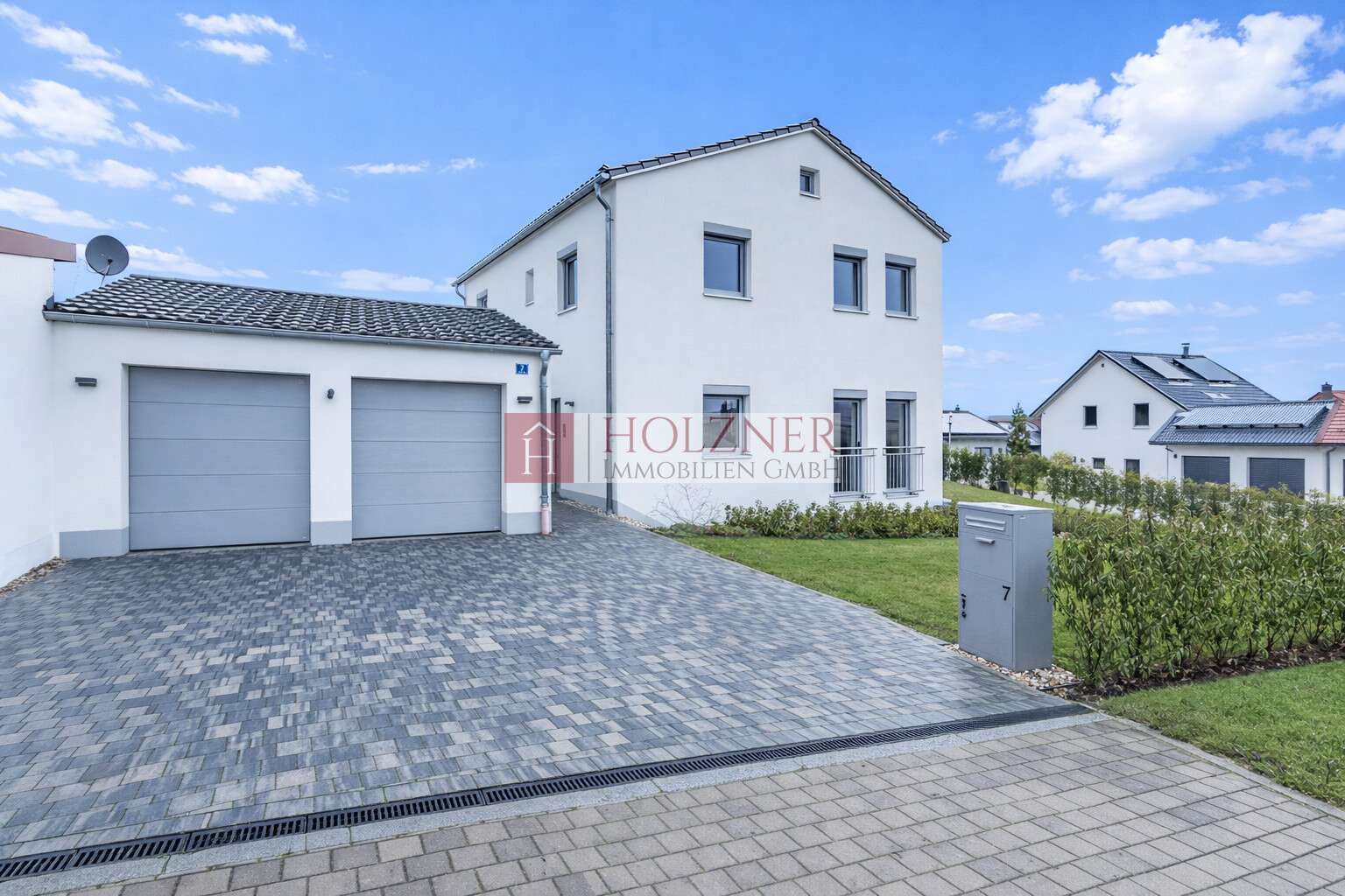 Thumbnail-Haus zum Mieten in Aham 1.800,00 € 154.38 m²