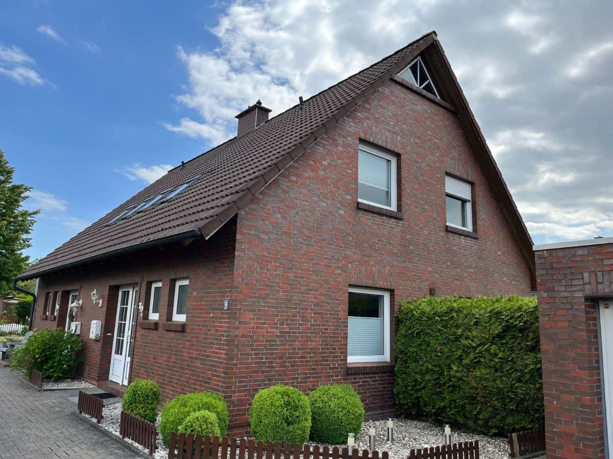 Thumbnail-Haus zum Kaufen in Wilhelmshaven 250.000,00 € 90 m²