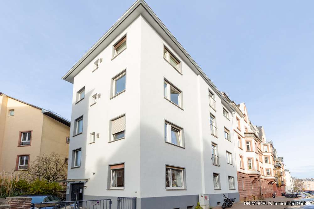 Thumbnail-Haus zum Kaufen in Frankfurt am Main 1.599.000,00 € 285.61 m²