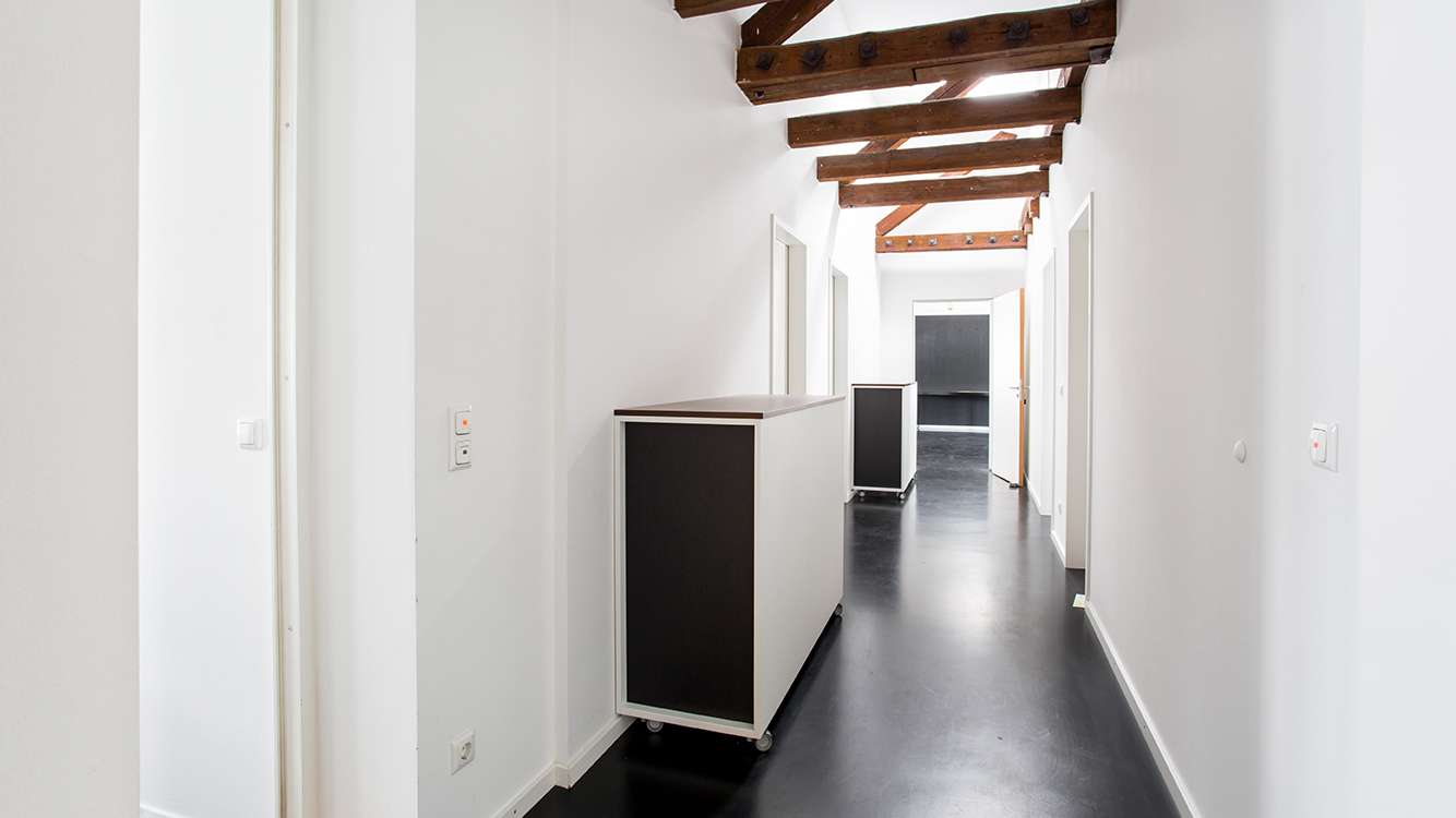 Thumbnail-Büro in München 302,00 € 4 m²