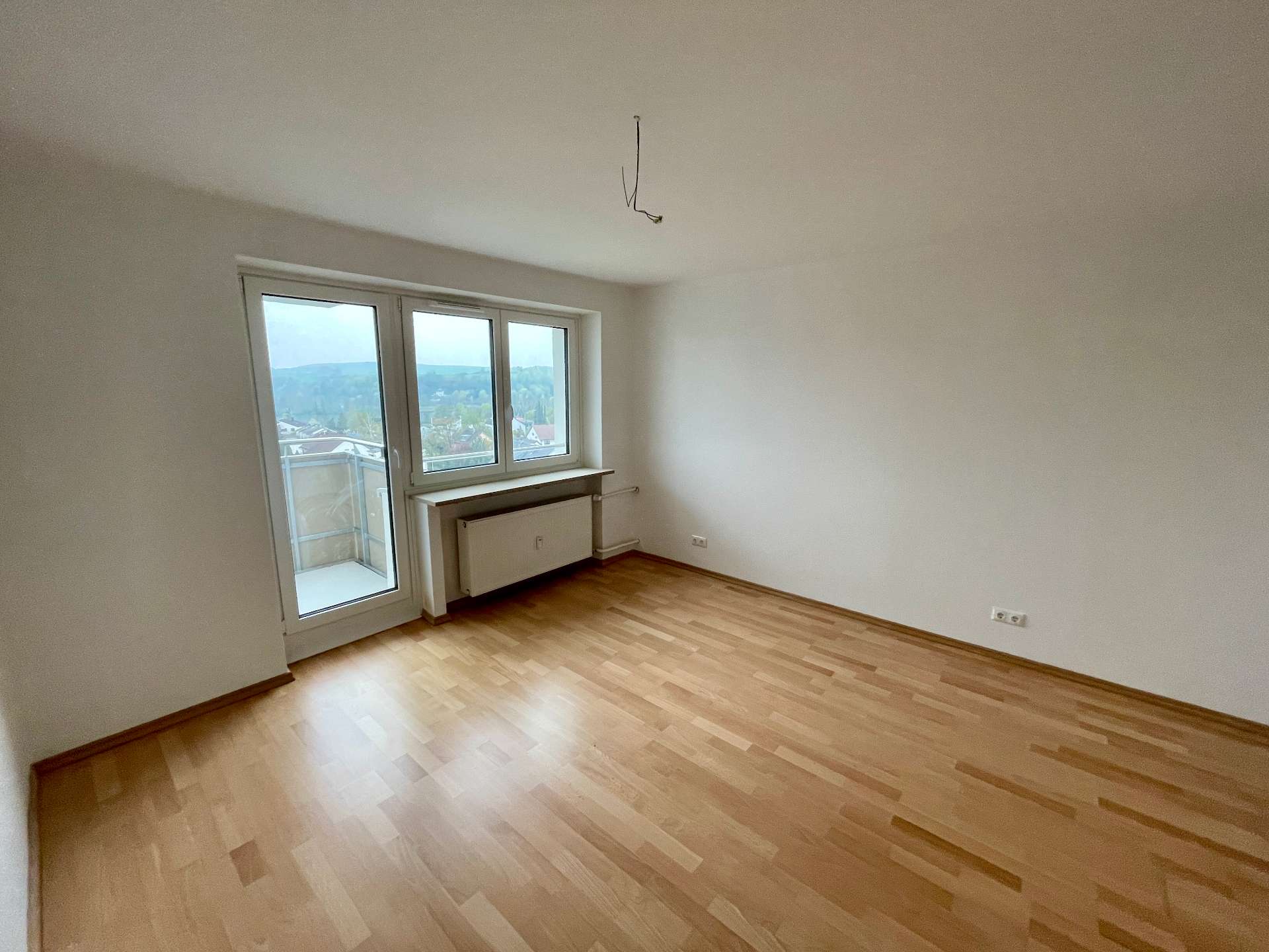 Thumbnail-Wohnung zum Mieten in Regensburg 1.153,00 € 86.23 m²