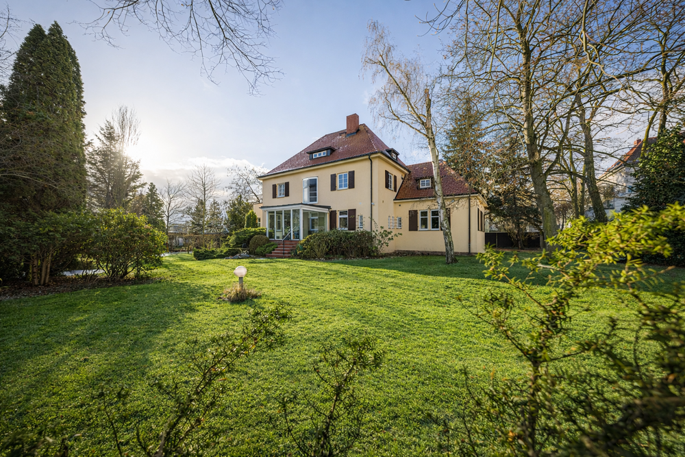 Thumbnail-Haus zum Kaufen in Taucha 995.000,00 € 300 m²