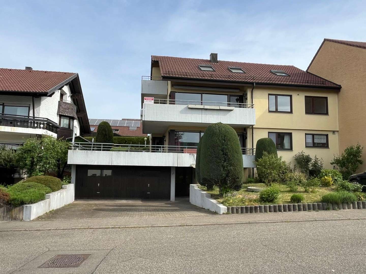 Thumbnail-Haus zum Kaufen in Schwaikheim 1.350.000,00 € 300 m²