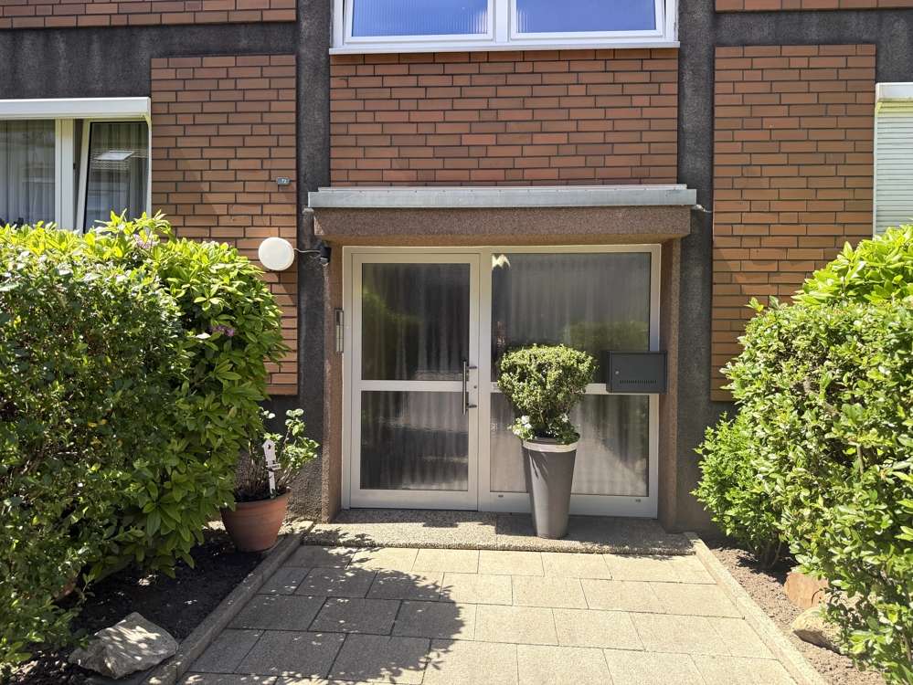 Thumbnail-Wohnung zum Kaufen in Essen 110.000,00 € 81.24 m²