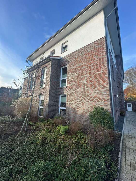 Thumbnail-Wohnung zum Mieten in Bad Zwischenahn 700,00 € 61.5 m²