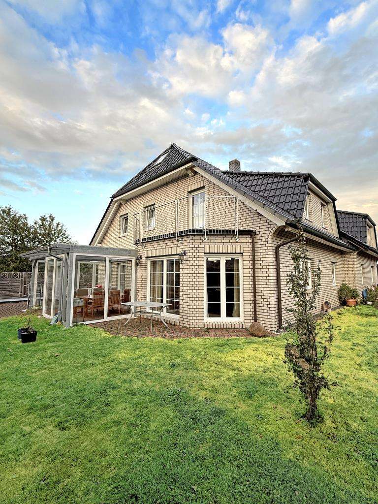 Thumbnail-Haus zum Mieten in Celle 1.700,00 € 178 m²