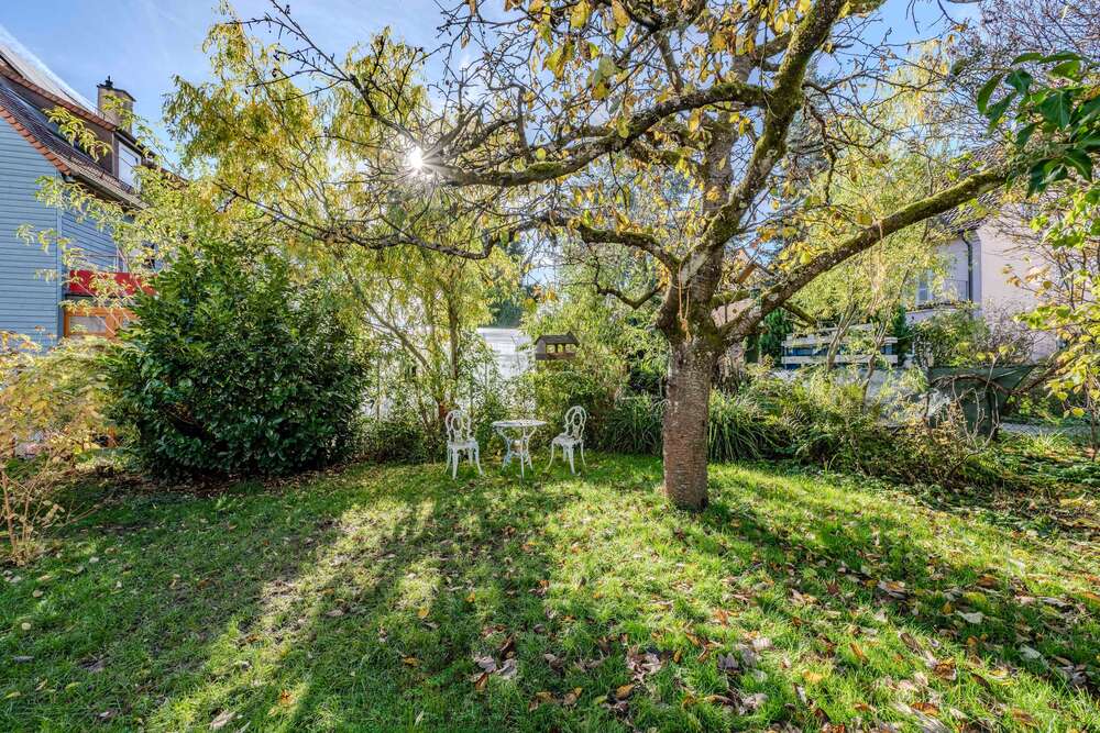 Thumbnail-Haus zum Kaufen in Stuttgart 895.000,00 € 250 m²