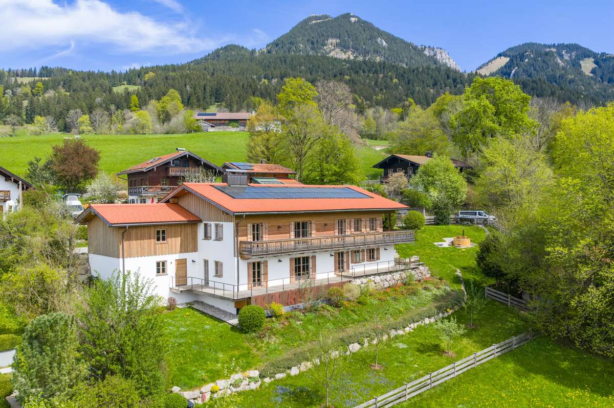 Thumbnail-Haus zum Kaufen in Fischbachau 2.750.000,00 € 296 m²
