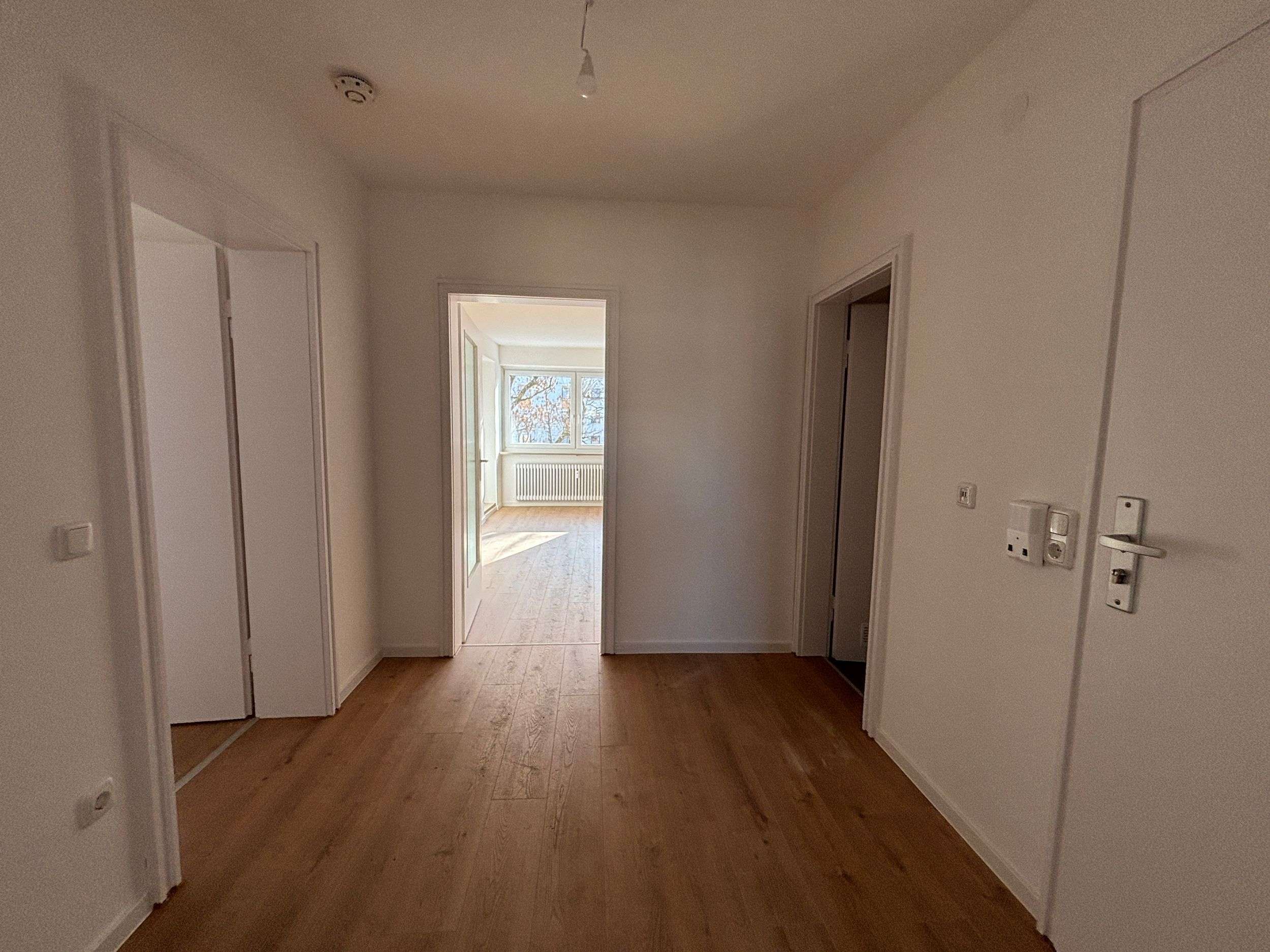 Thumbnail-Wohnung zum Mieten in Augsburg 1.038,00 € 85.21 m²
