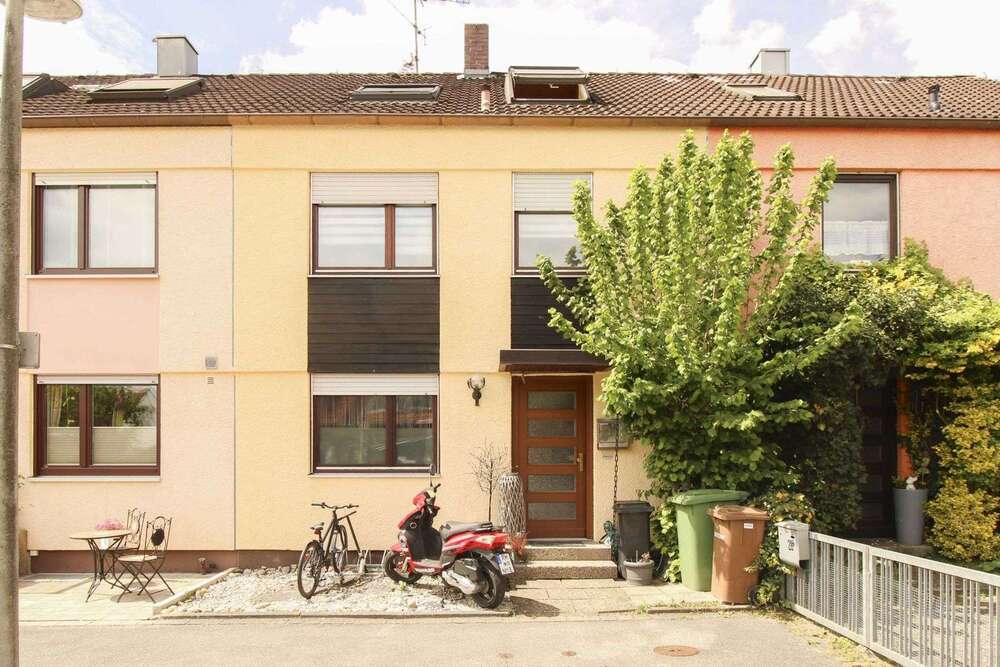 Thumbnail-Haus zum Kaufen in Wendelstein 440.000,00 € 132.15 m²