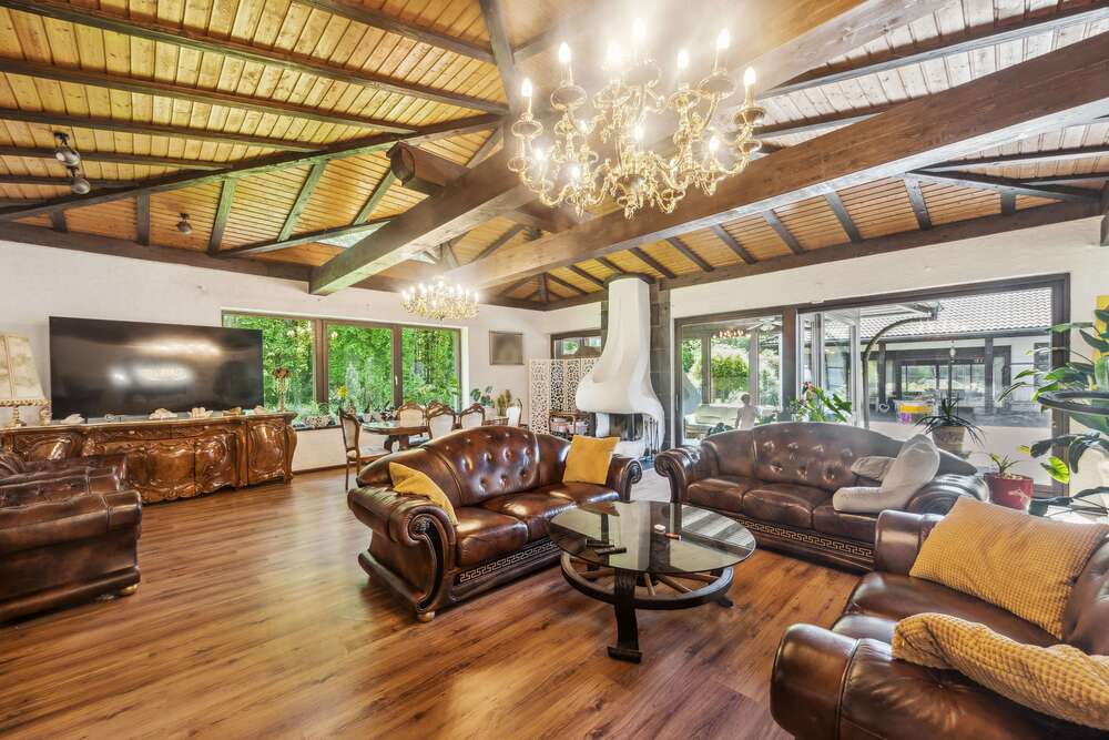 Thumbnail-Haus zum Kaufen in Teningen 990.000,00 € 570 m²