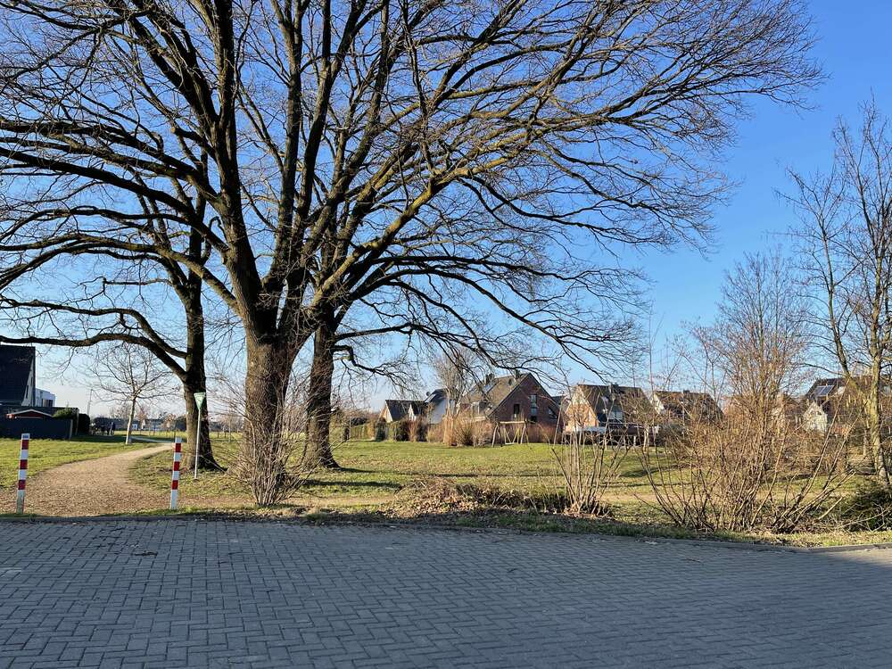 Thumbnail-Grundstück zu verkaufen in Mönchengladbach 350.000,00 € 665 m²