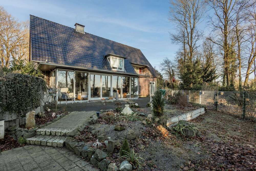 Thumbnail-Haus zum Kaufen in Steinhagen 685.000,00 € 223 m²