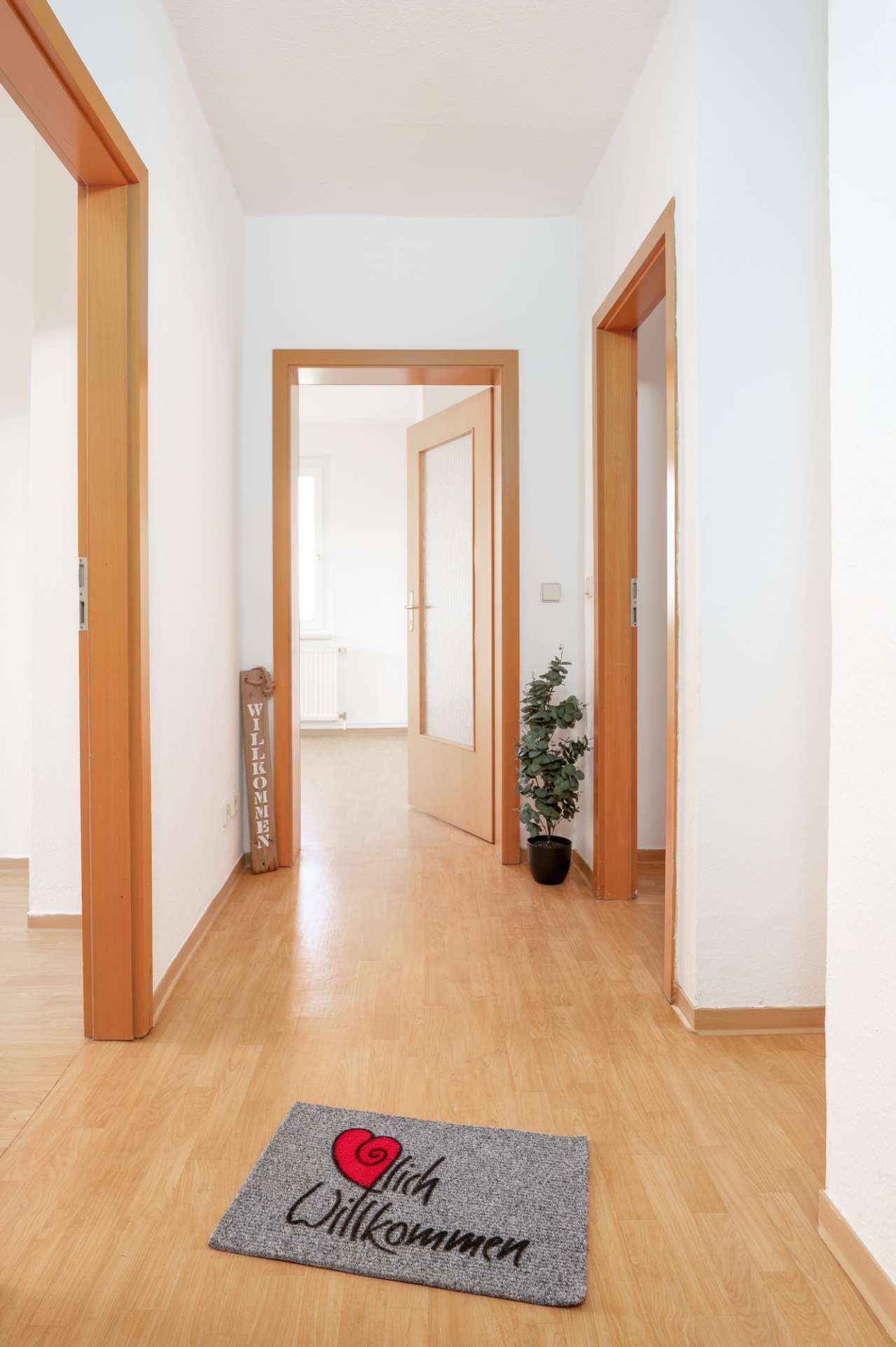 Thumbnail-Wohnung zum Mieten in Schönebeck 324,50 € 59 m²