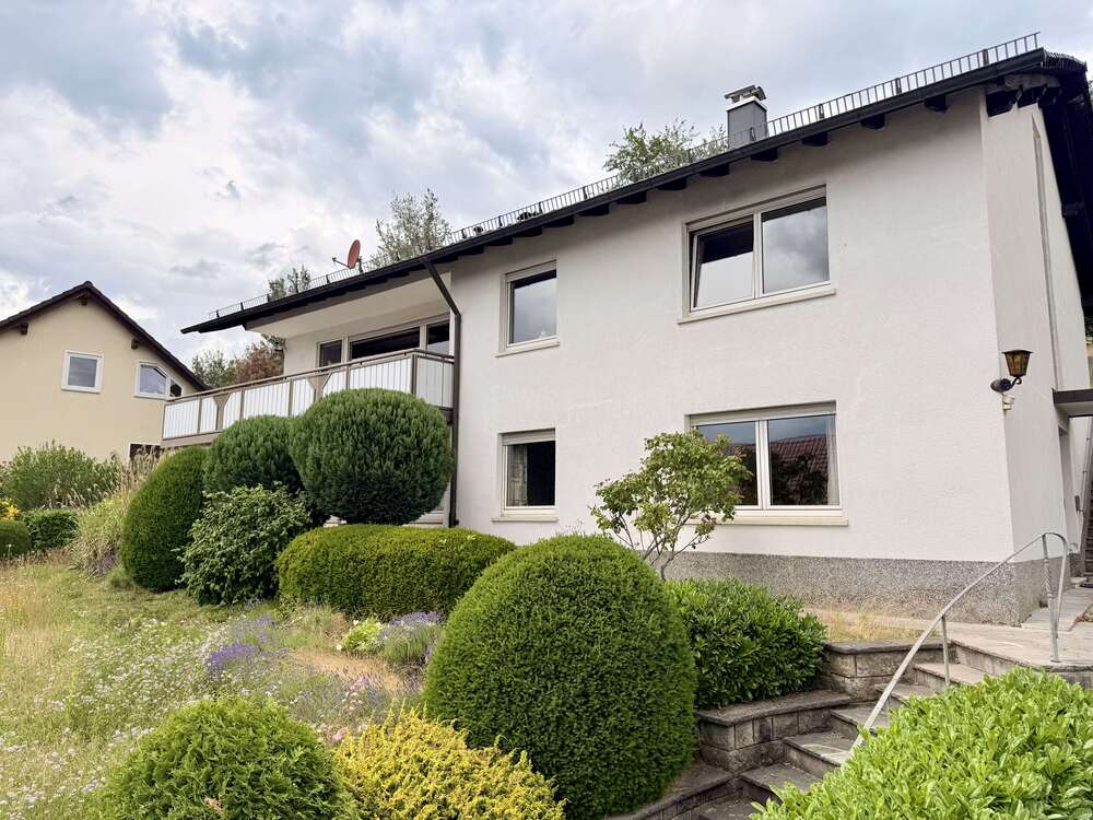 Thumbnail-Haus zum Kaufen in Goldbach 690.000,00 € 210 m²