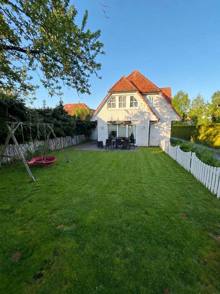 Thumbnail-Haus zum Mieten in Wiefelstede 1.200,00 € 100 m²