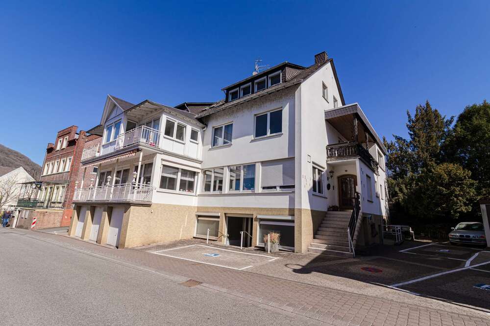 Thumbnail-Haus zum Kaufen in Bullay 449.000,00 € 576 m²