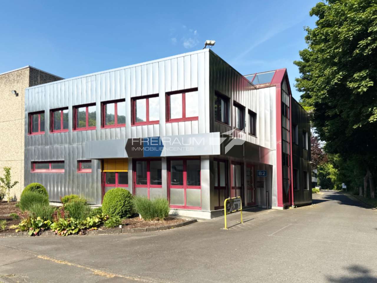 Thumbnail-Halle in Wilnsdorf Anzhausen 9.500,00 € 1800 m²