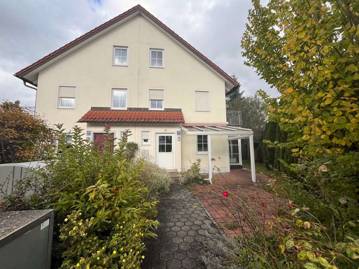 Thumbnail-Haus zum Kaufen in München 650.000,00 € 83 m²