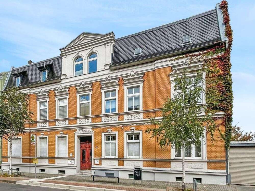 Thumbnail-Wohnung zum Kaufen in Schönebeck (Elbe) 75.000,00 € 120 m²