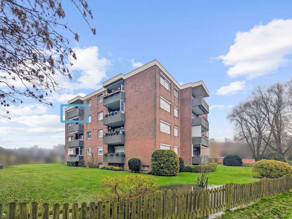 Thumbnail-Wohnung zum Kaufen in Emden 110.000,00 € 73.89 m²