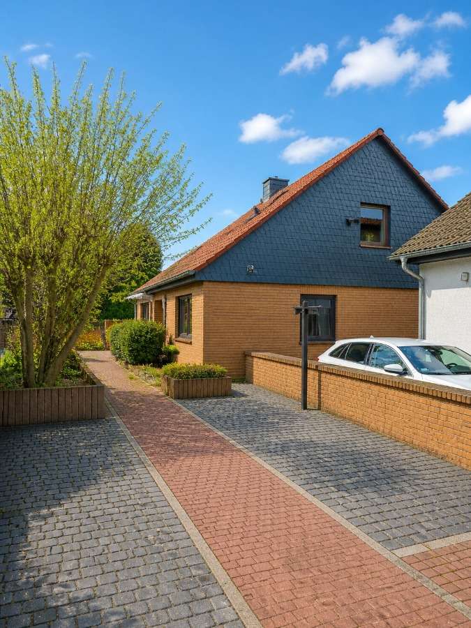 Thumbnail-Haus zum Kaufen in Karben 749.000,00 € 226 m²